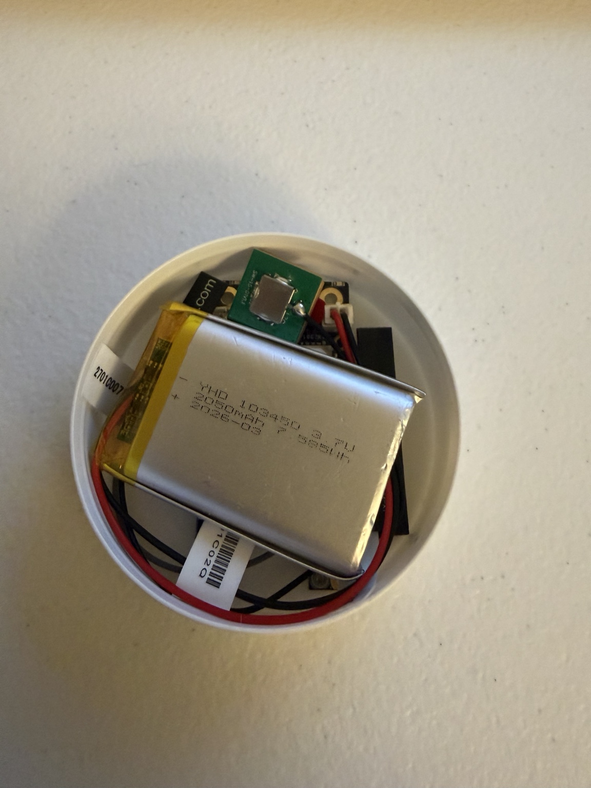 Inside Vanta Beta: its battery, antennas, and development hardware